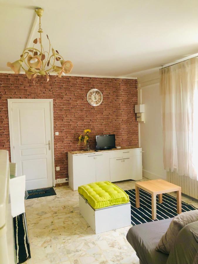 Paris Visit - Business - Tourism Apartment Creteil Bagian luar foto